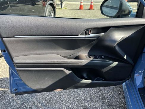 Used 2023 Toyota Camry XSE image 11