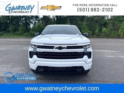 Used 2025 Chevrolet Silverado 1500 RST AWD/4WD image 2