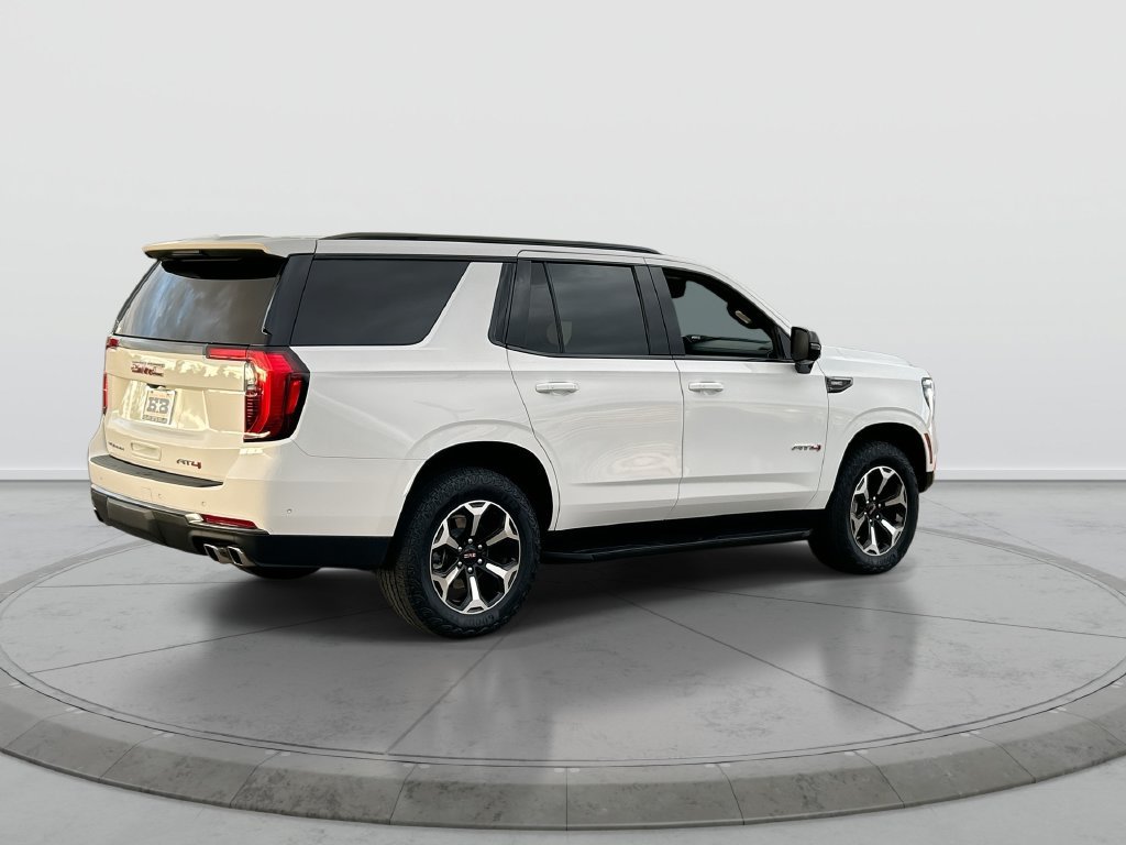 Used 2026 GMC Yukon AT4 AWD/4WD image 8