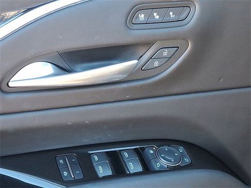 Certified 2024 Cadillac Escalade ESV Sport Platinum image 26