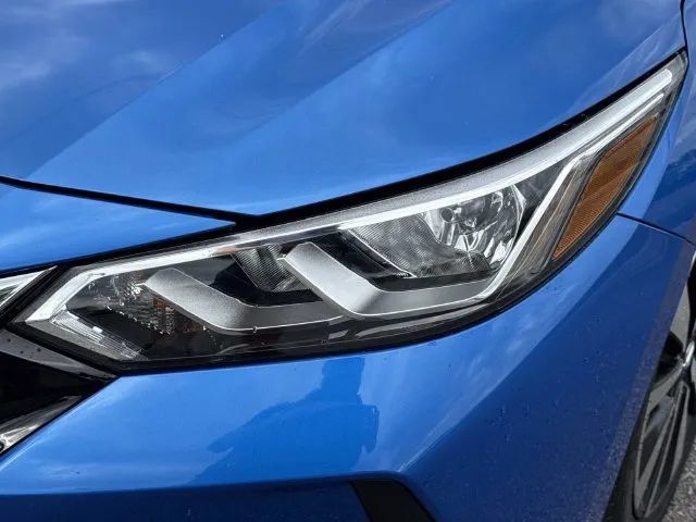 Used 2022 Nissan Sentra SV w/ SV Premium Package FWD image 10