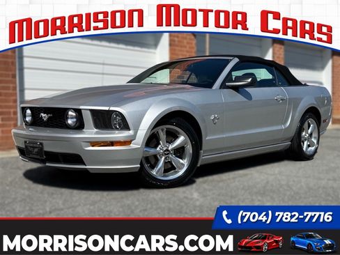 Used 2009 Ford Mustang GT RWD image 1