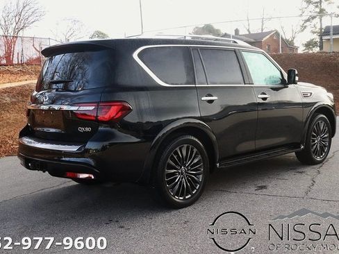 Used 2024 INFINITI QX80 Sensory image 7
