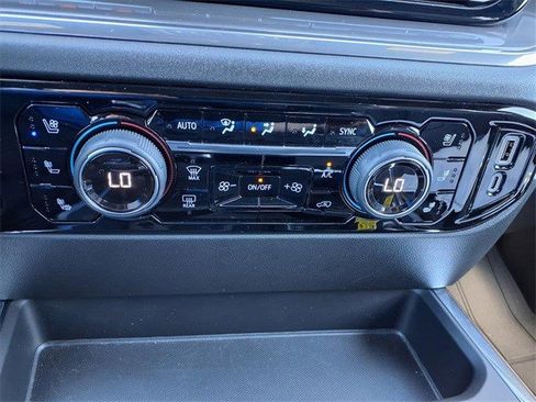 Certified 2024 Chevrolet Silverado 1500 High Country w/ High Country Premium Package image 10