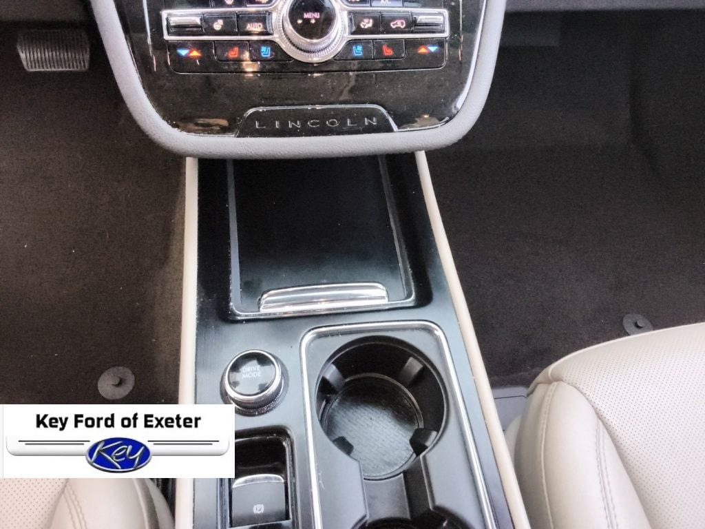 Used 2022 Lincoln Corsair AWD w/ Equipment Group 101A image 37