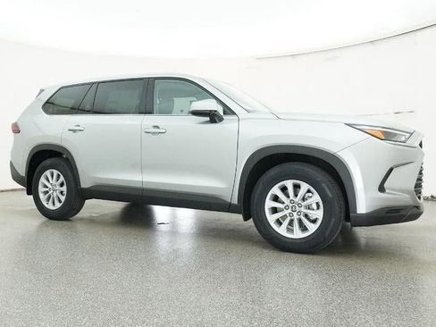 New 2026 Toyota Grand Highlander XLE image 28