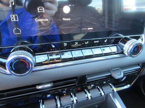 New 2026 GMC Canyon Elevation w/ Convenience Package image 20