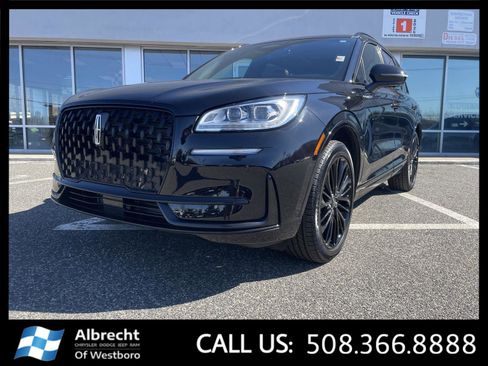 Used 2023 Lincoln Corsair Reserve w/ Equipment Group 201A image 1