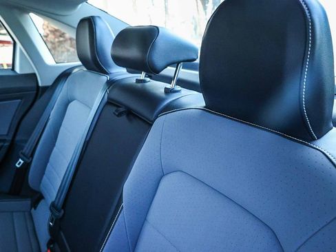 New 2026 Volkswagen Jetta SE image 29