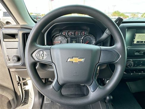 Used 2018 Chevrolet Silverado 1500 W/T w/ Trailering Package image 11