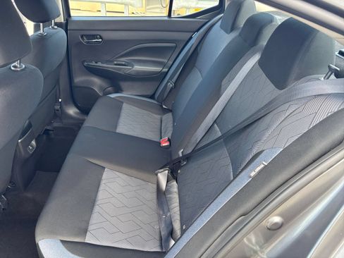 Used 2025 Nissan Versa SV FWD image 25