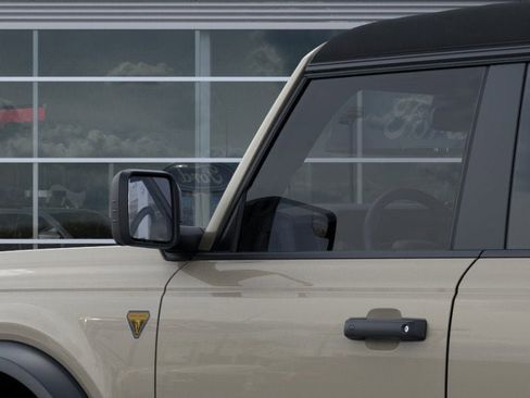 New 2026 Ford Bronco Badlands image 22