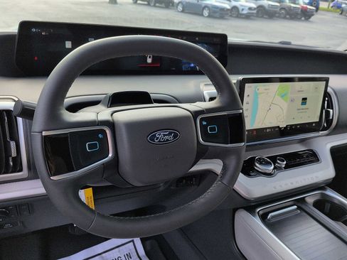 New 2026 Ford Expedition Active AWD/4WD image 13