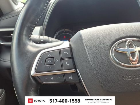 Used 2021 Toyota Highlander Platinum AWD/4WD image 19