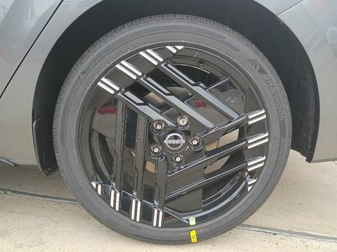New 2026 Nissan Sentra SR w/ Floor Mat Package FWD image 29