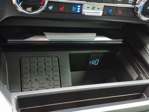Used 2024 Ford F250 Platinum AWD/4WD image 19