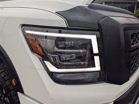 Used 2021 Nissan Titan PRO-4X w/ Off Road Protection Package image 10