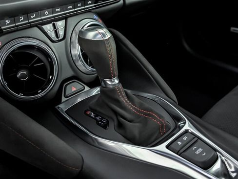 Used 2021 Chevrolet Camaro ZL1 RWD image 33