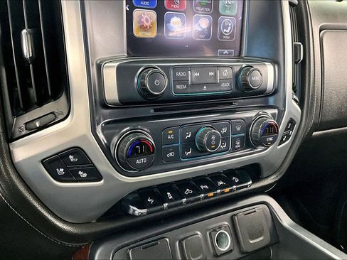 Used 2018 GMC Sierra 1500 SLT image 32