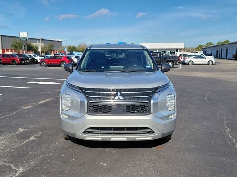 Used 2022 Mitsubishi Outlander SE image 20