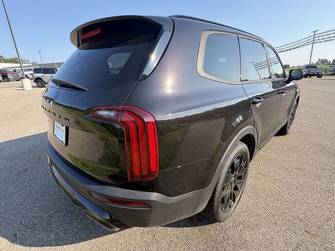 Used 2022 Kia Telluride EX w/ EX Premium Package AWD/4WD image 5
