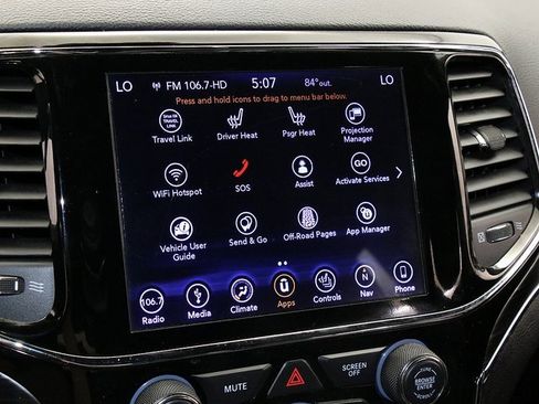 Used 2019 Jeep Grand Cherokee Limited image 17