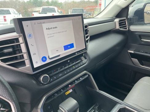 Used 2023 Toyota Tundra Limited image 21