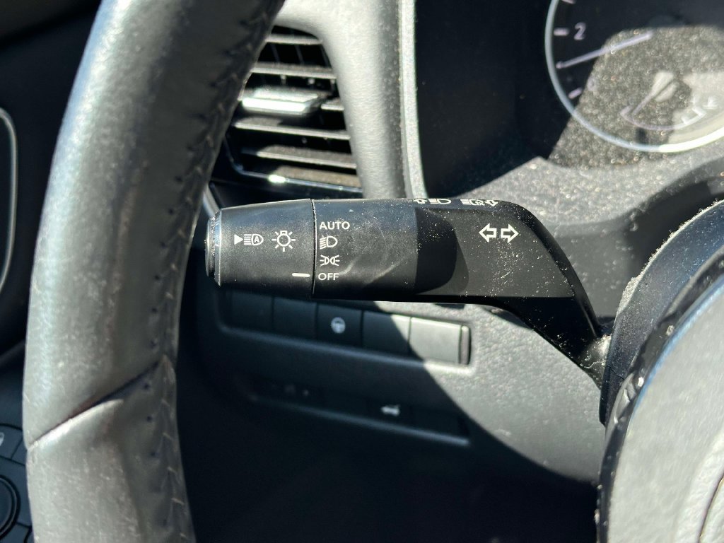 Used 2021 Nissan Rogue SV w/ Premium Package AWD/4WD image 21