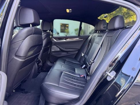 Used 2023 BMW M550i xDrive w/ Executive Package AWD/4WD image 20