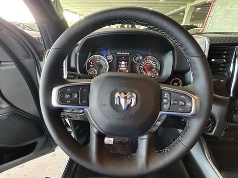 Used 2025 RAM 1500 Big Horn AWD/4WD image 17
