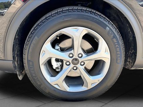 Used 2025 Ford Escape ST-Line FWD image 11