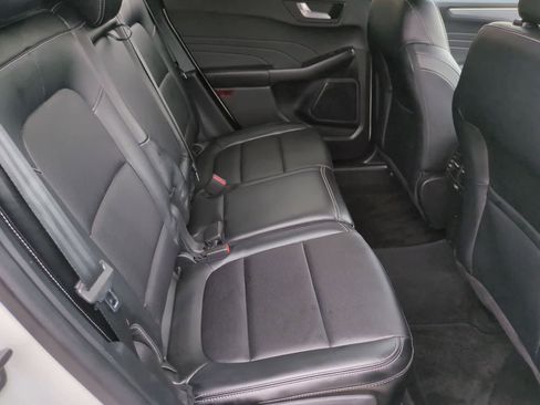 Used 2023 Ford Escape Platinum AWD/4WD image 19
