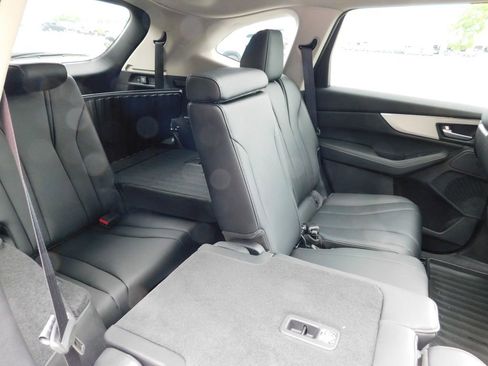 Used 2025 Acura MDX SH-AWD image 5