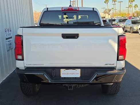 Used 2024 Chevrolet Colorado ZR2 w/ Technology Package image 7