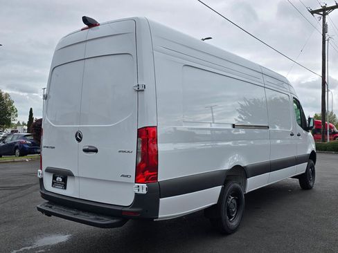 New 2026 Mercedes-Benz Sprinter 2500 image 6