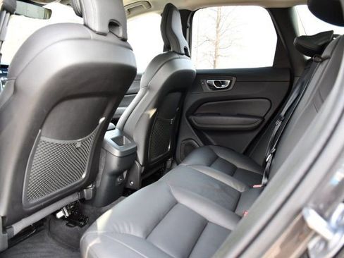 Certified 2025 Volvo XC60 B5 Plus image 16