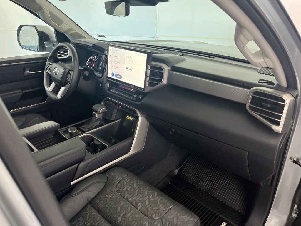 Used 2023 Toyota Tundra Limited AWD/4WD image 22