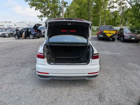Used 2023 Audi A8 L 3.0T AWD/4WD image 21