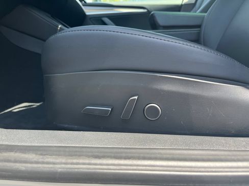 Used 2023 Tesla Model 3 Standard Range RWD image 13
