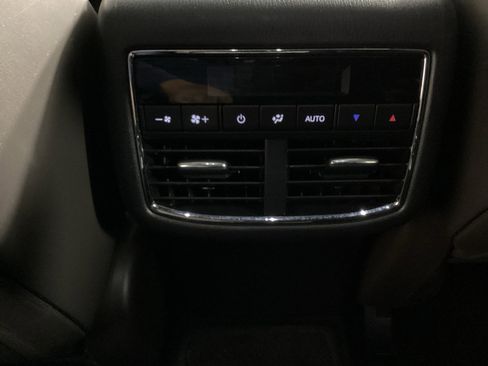 Used 2021 MAZDA CX-9 Signature AWD/4WD image 22