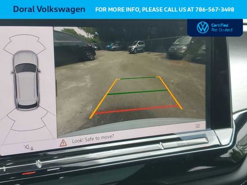 Used 2024 Volkswagen Atlas Cross Sport SE w/ Panoramic Sunroof Package FWD image 23