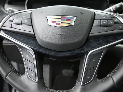 Used 2025 Cadillac XT5 Premium Luxury image 21