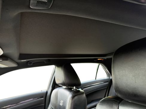 Used 2022 Chrysler 300 S RWD image 12