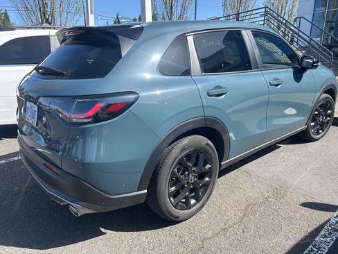 Used 2025 Honda HR-V Sport image 4