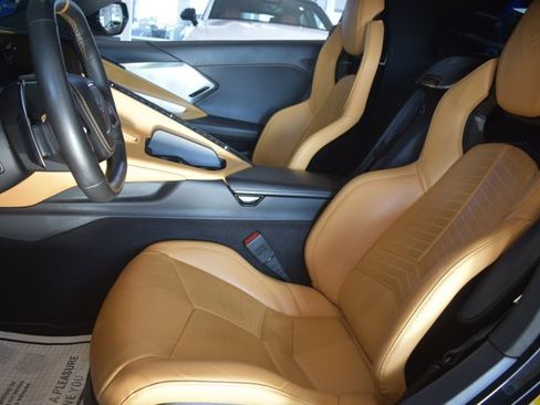 Used 2021 Chevrolet Corvette Stingray Premium Cpe w/ Z51 Performance Package RWD image 13