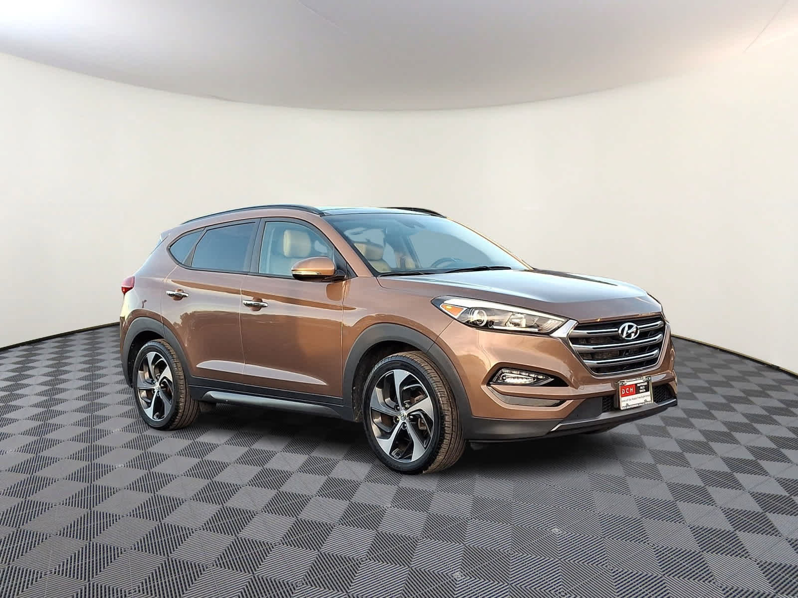 Used 2016 Hyundai Tucson Limited w/ Option Group 03 AWD/4WD image 4