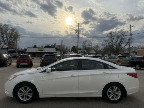 Used 2013 Hyundai Sonata GLS FWD image 2