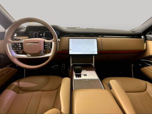 Used 2025 Land Rover Range Rover SE AWD/4WD image 14