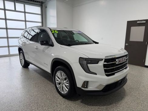 Used 2026 GMC Acadia Elevation w/ Elevation Premium Package FWD image 2
