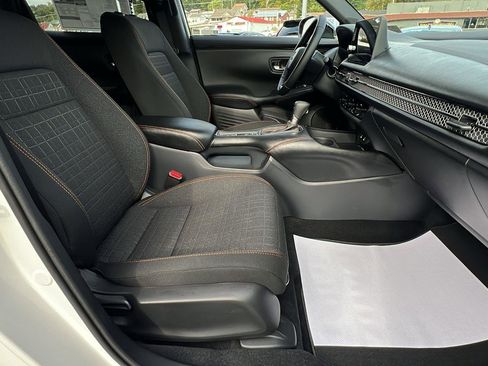 New 2026 Honda HR-V Sport image 13